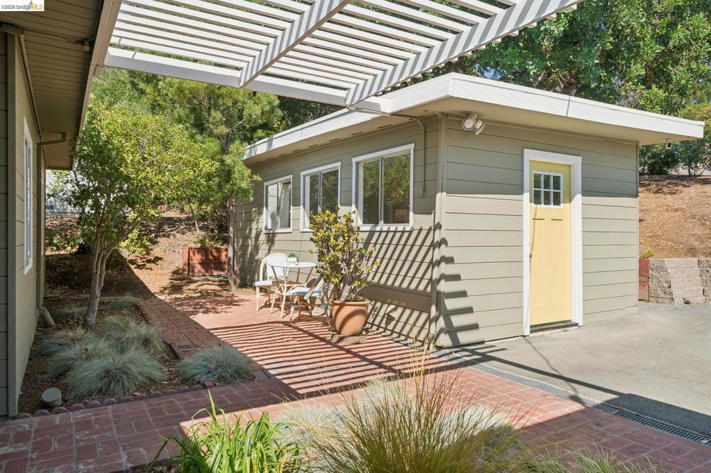 1321 Sunset Loop Property Photo 25