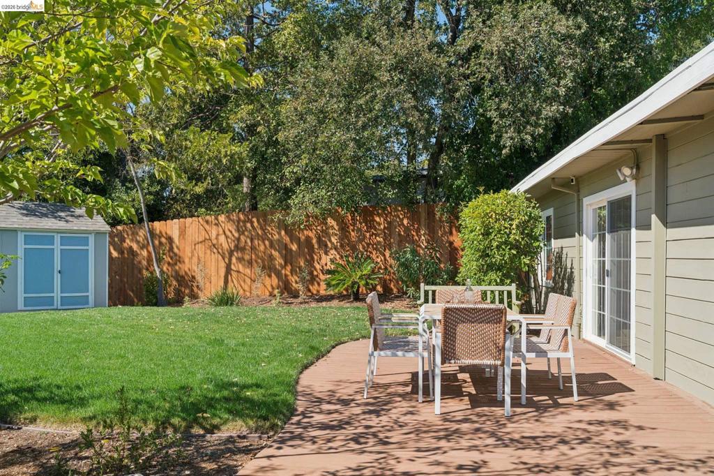 1321 Sunset Loop Property Photo 33