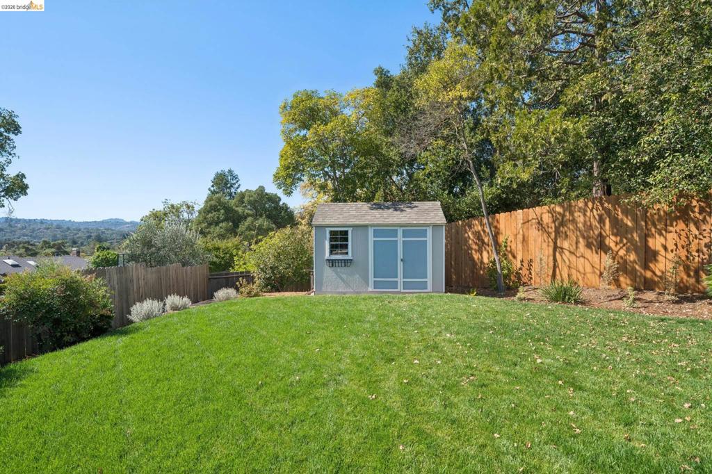 1321 Sunset Loop Property Photo 34