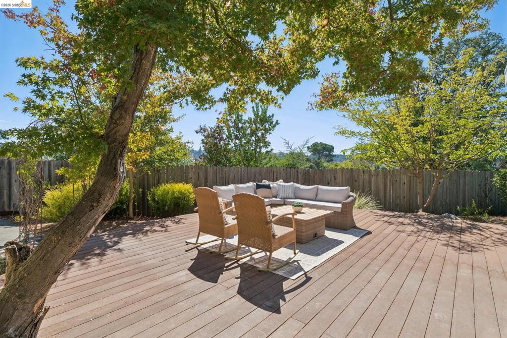 1321 Sunset Loop Property Photo 38