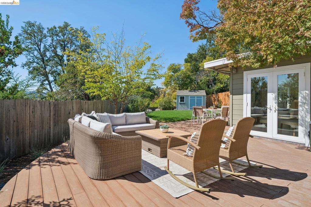 1321 Sunset Loop Property Photo 39