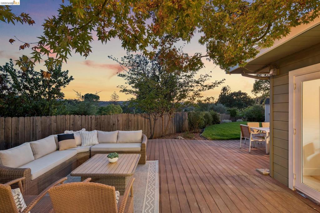 1321 Sunset Loop Property Photo 41