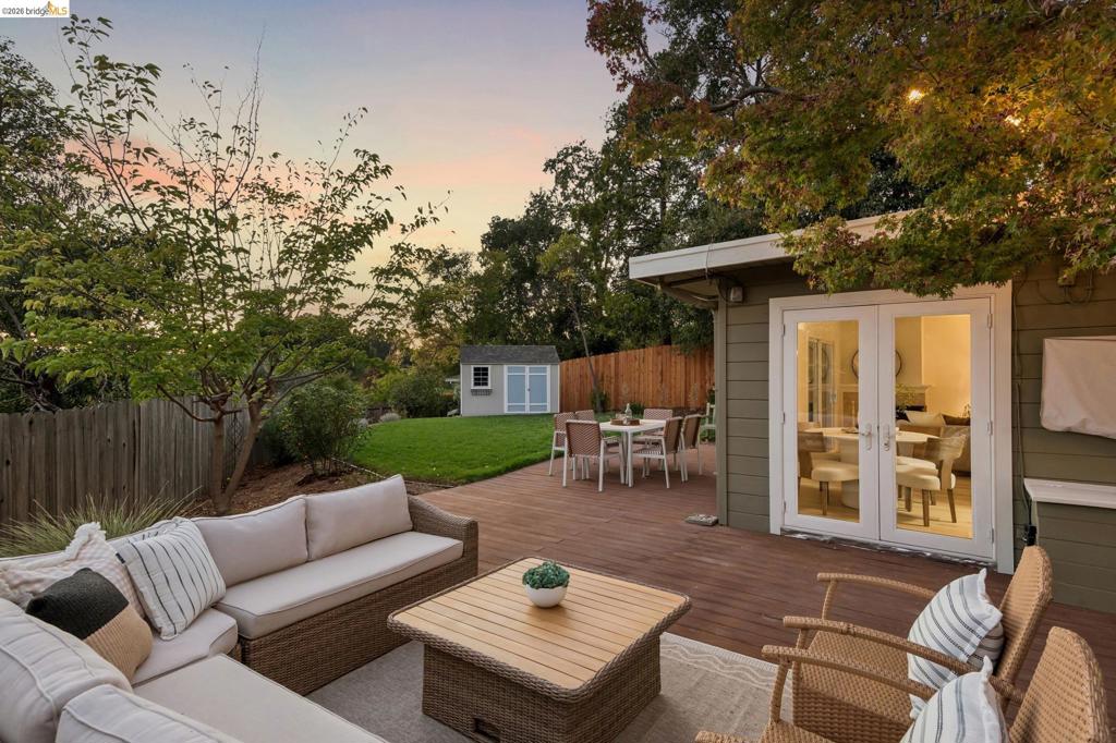 1321 Sunset Loop Property Photo 42