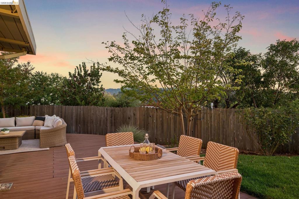1321 Sunset Loop Property Photo 45