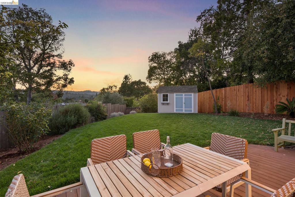 1321 Sunset Loop Property Photo 46