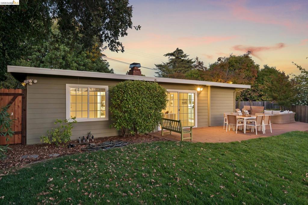 1321 Sunset Loop Property Photo 47