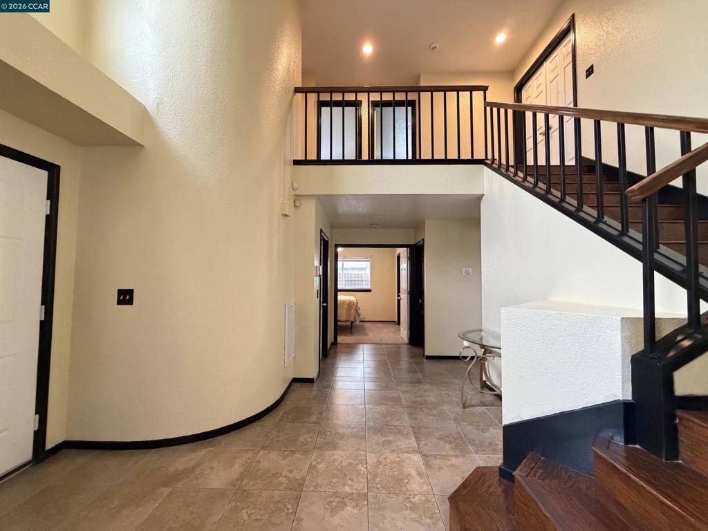 8800 Crusheen Way Property Photo 3