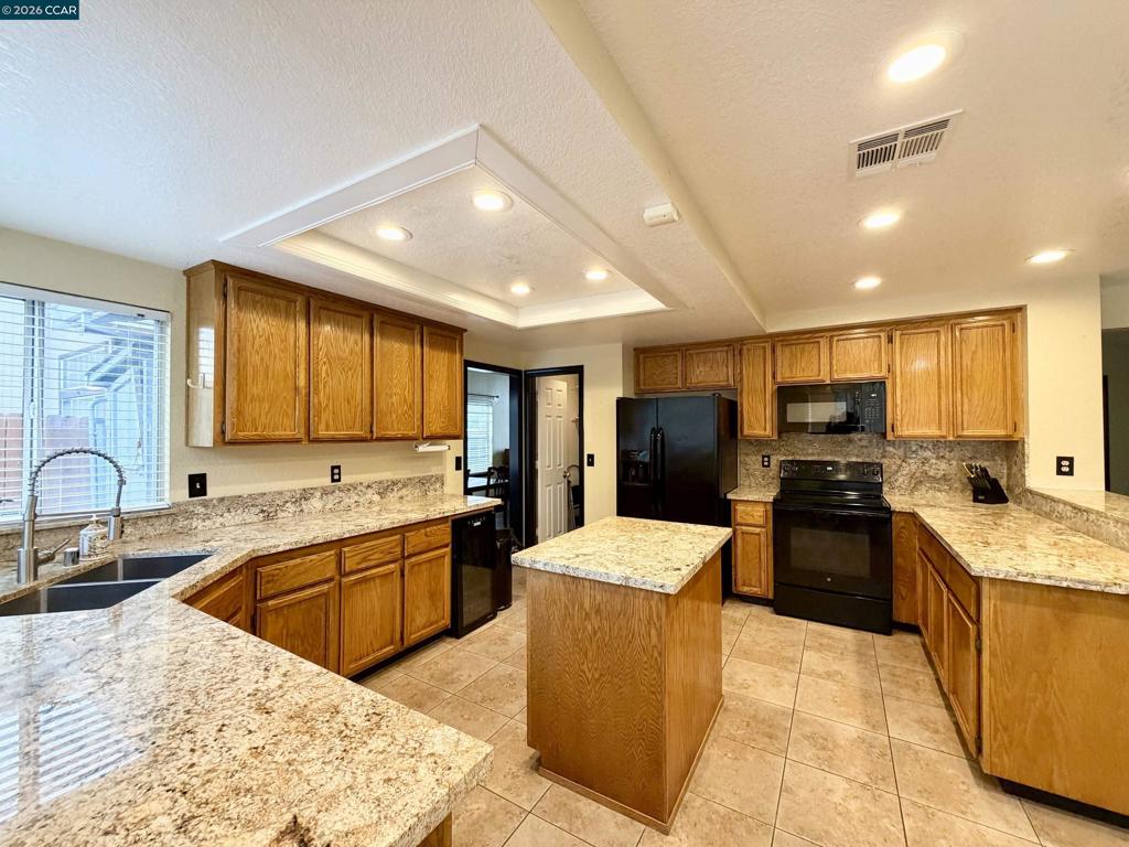 8800 Crusheen Way Property Photo 7