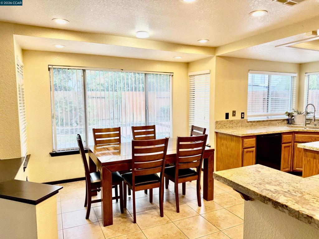 8800 Crusheen Way Property Photo 8