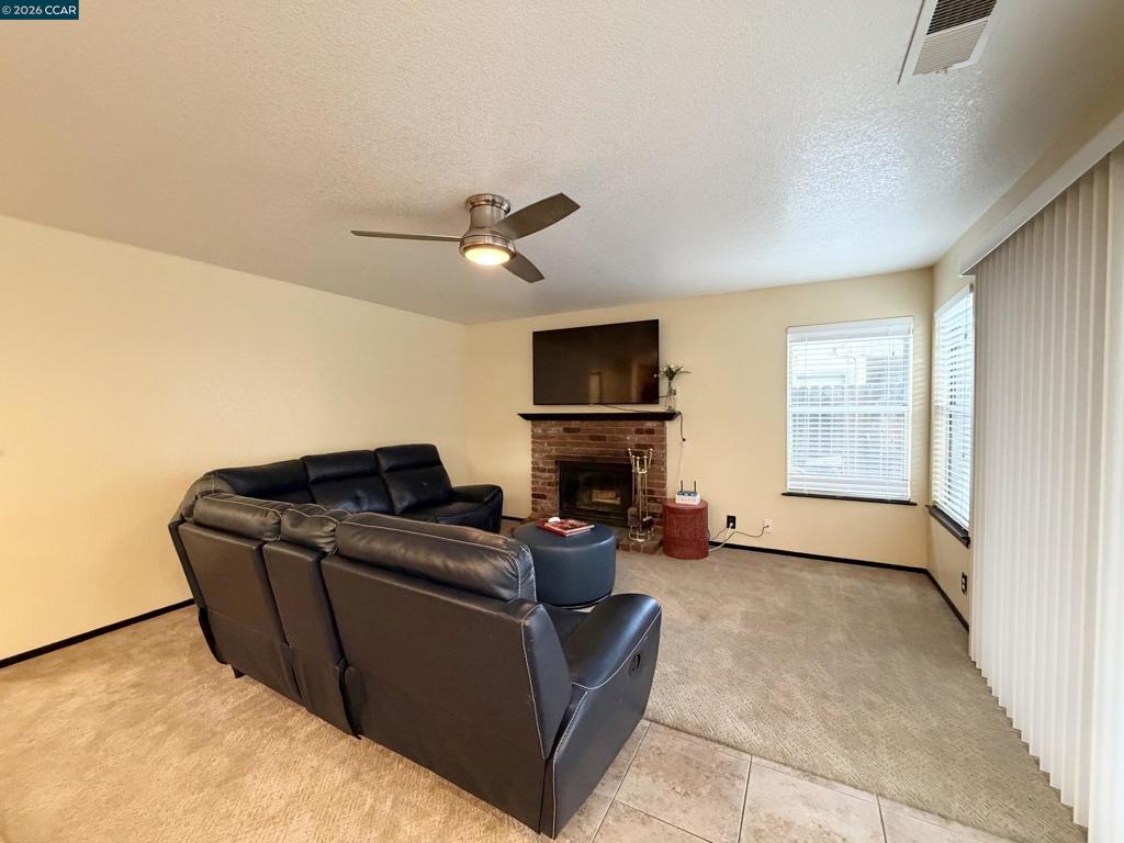 8800 Crusheen Way Property Photo 9