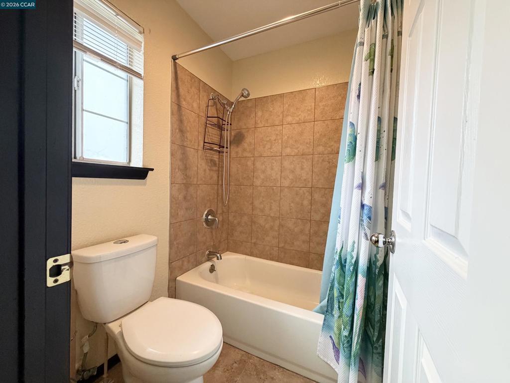 8800 Crusheen Way Property Photo 27