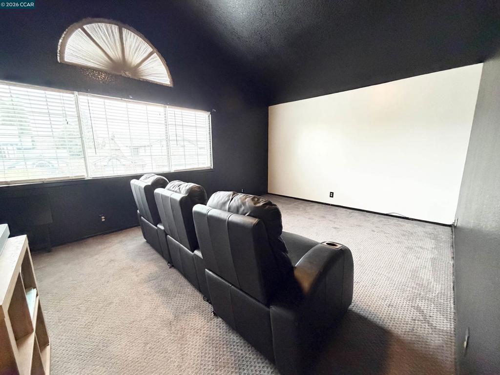 8800 Crusheen Way Property Photo 28