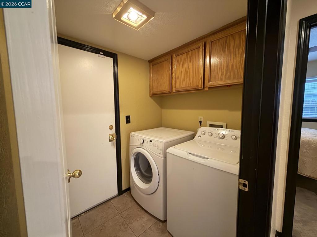 8800 Crusheen Way Property Photo 31