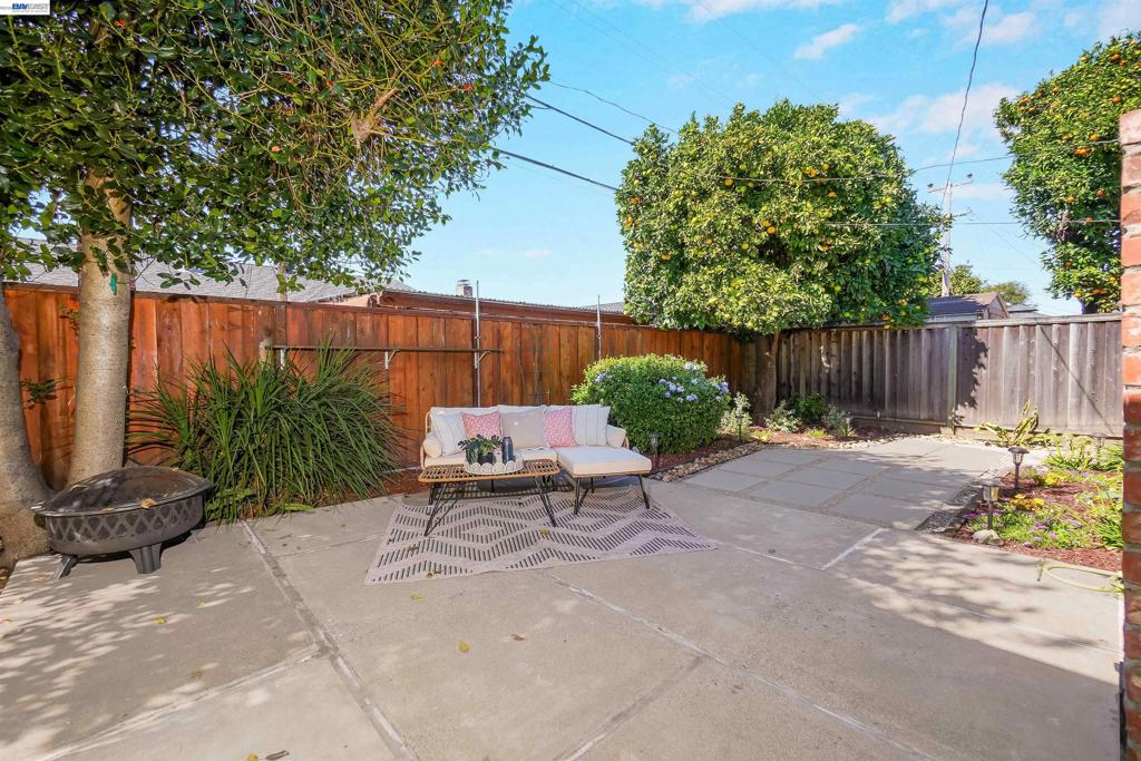 25825 Belhaven St Property Photo 41