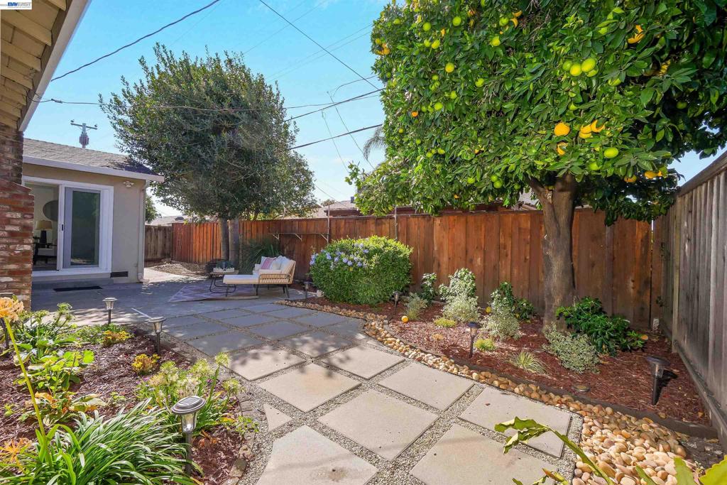 25825 Belhaven St Property Photo 47