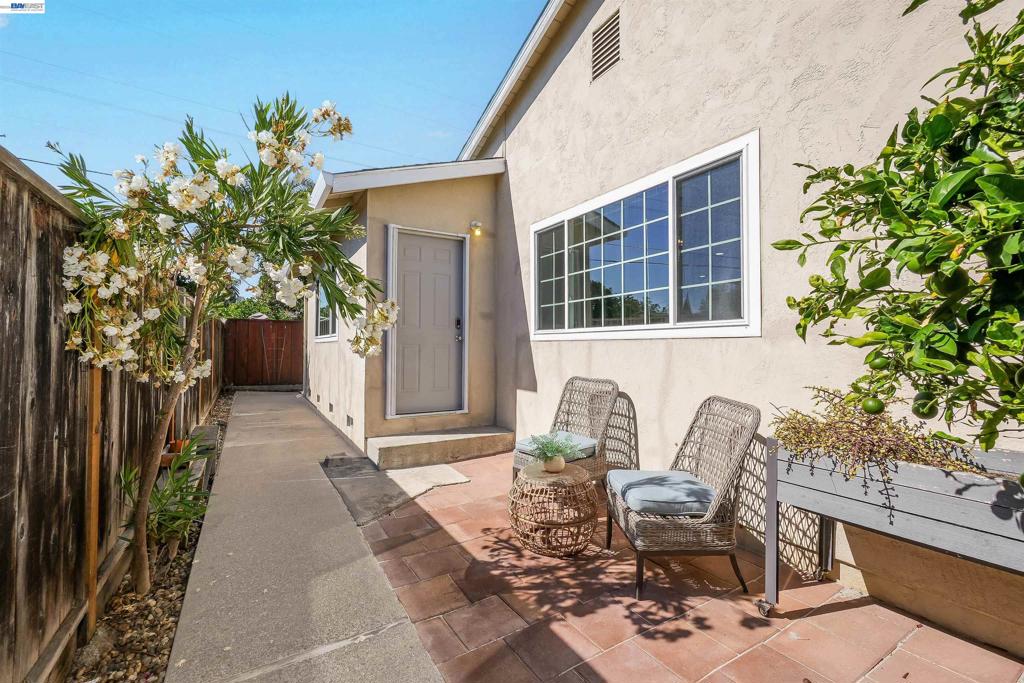 25825 Belhaven St Property Photo 51