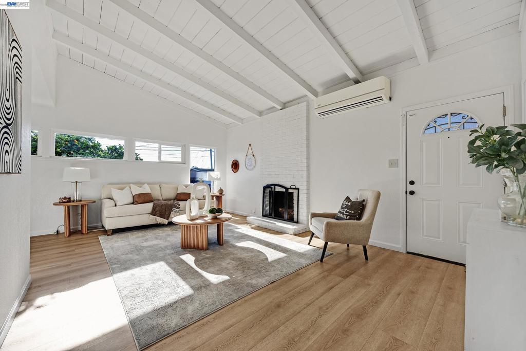 16066 Via Walter Property Photo 5