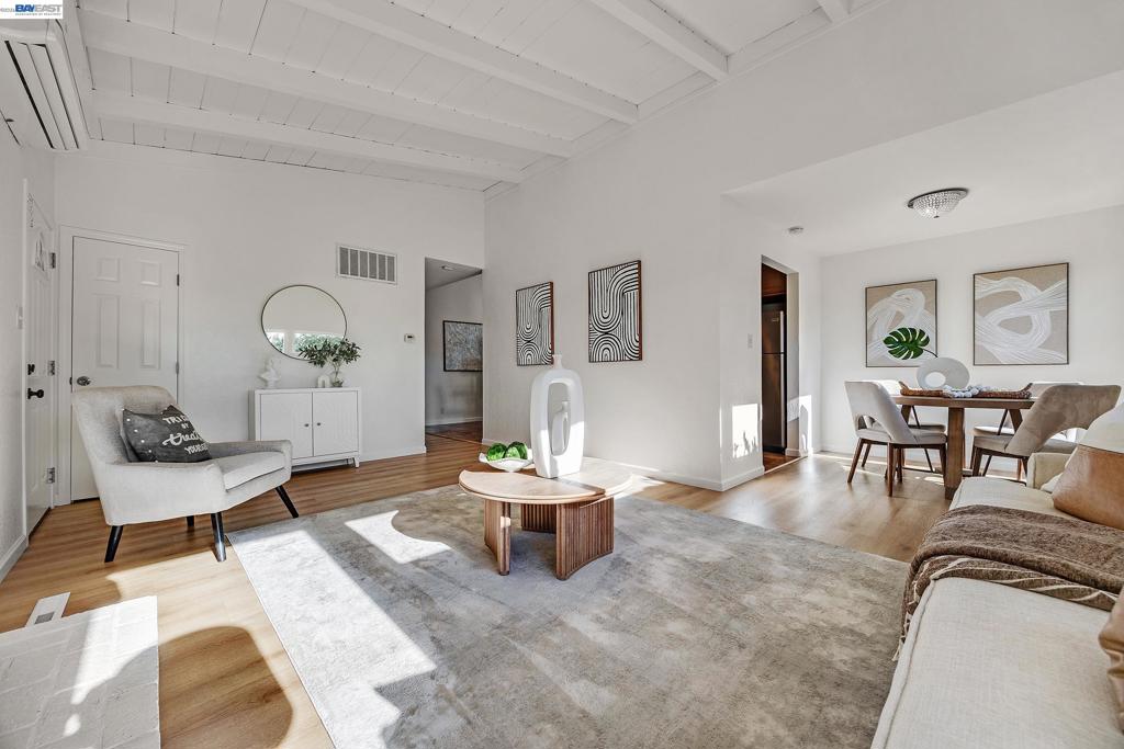 16066 Via Walter Property Photo 8