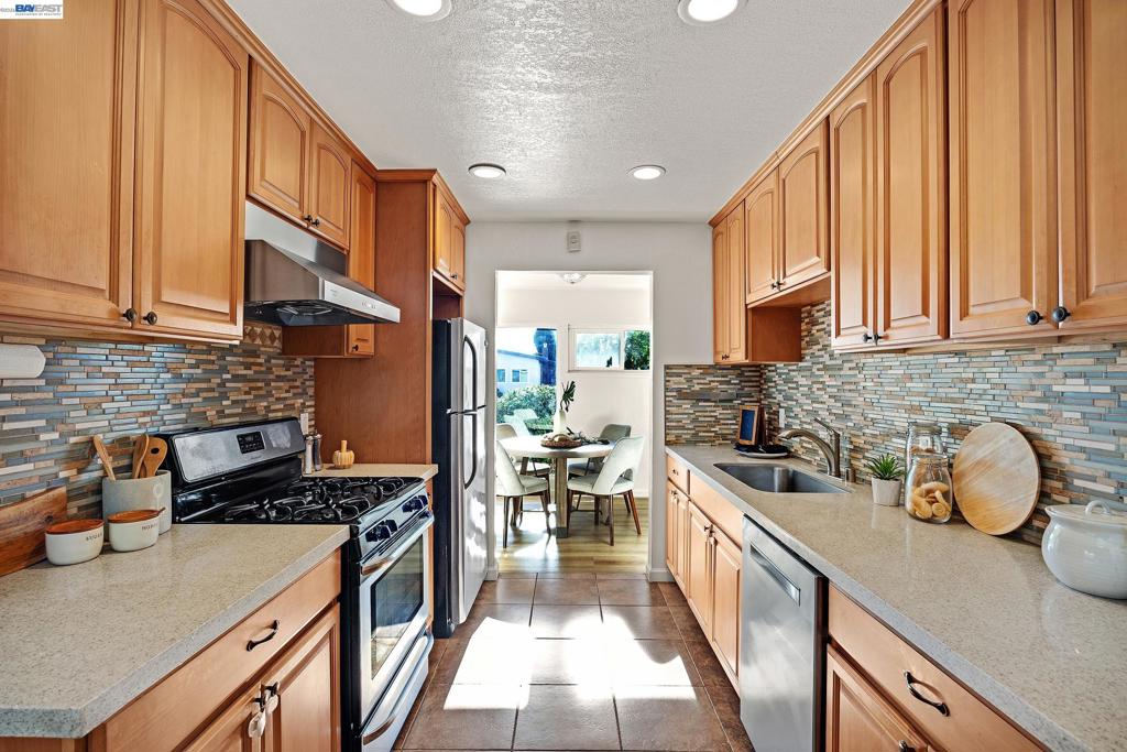 16066 Via Walter Property Photo 13
