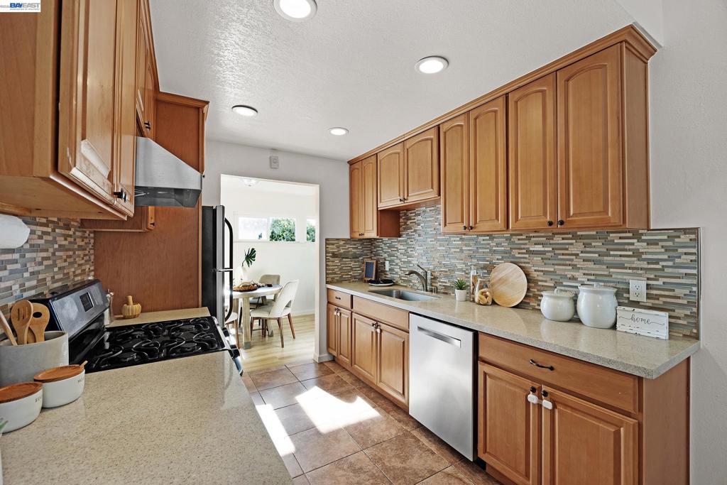 16066 Via Walter Property Photo 15