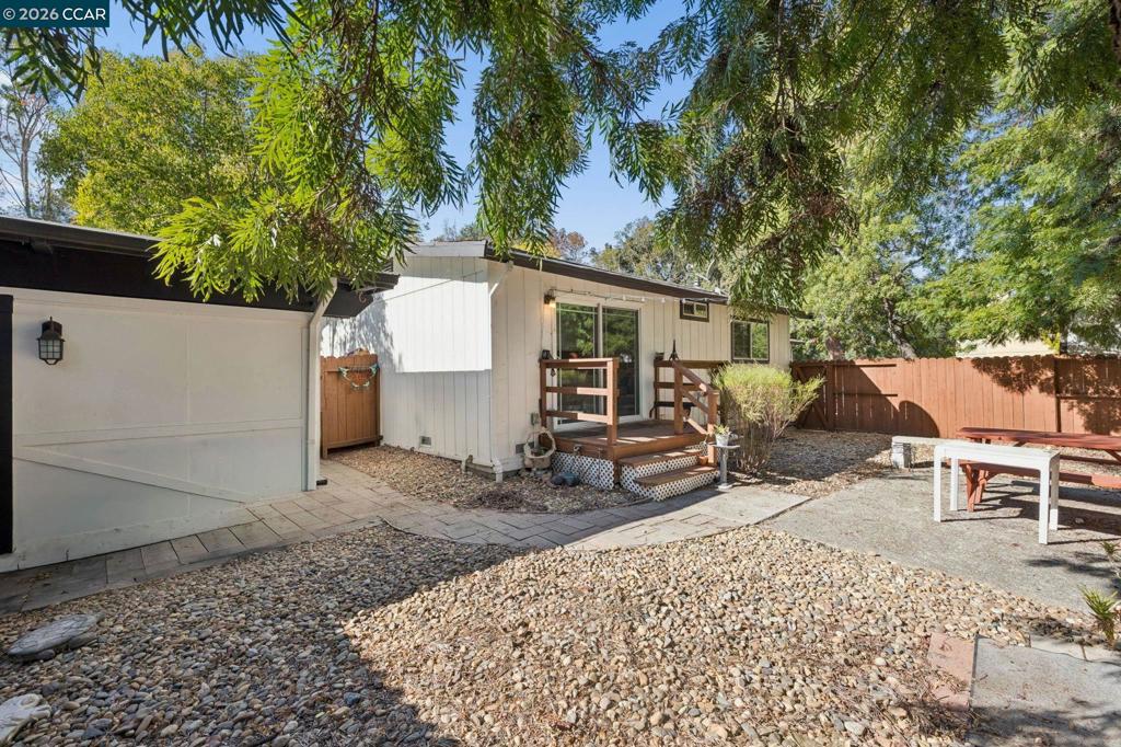 2759 Warner Ln (3 Sfr Homes) Property Photo 31