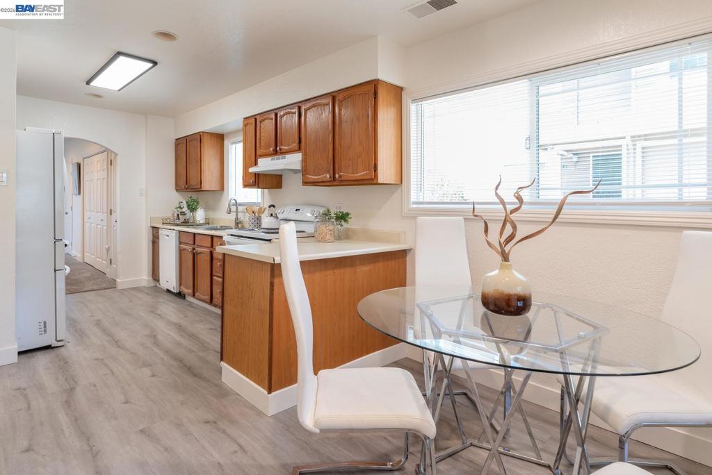 41150602 Property Photo 10