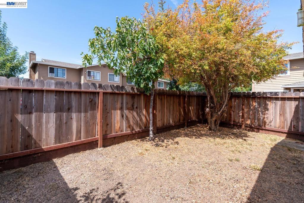 41150602 Property Photo 31