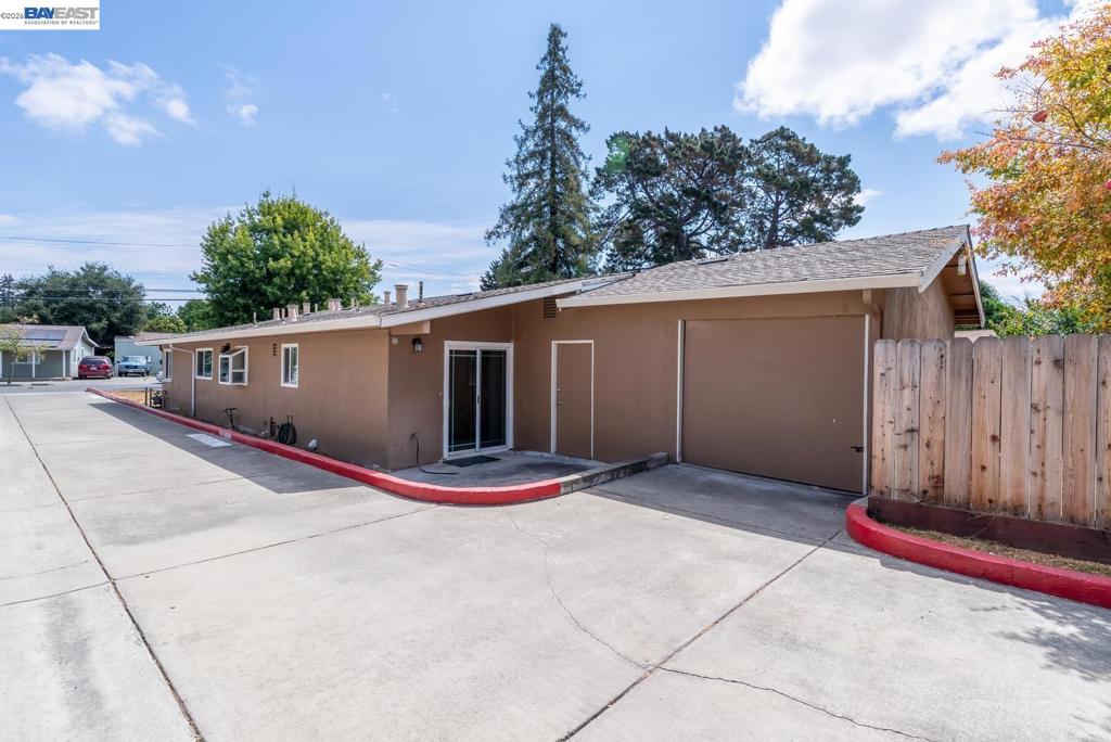 41150602 Property Photo 32