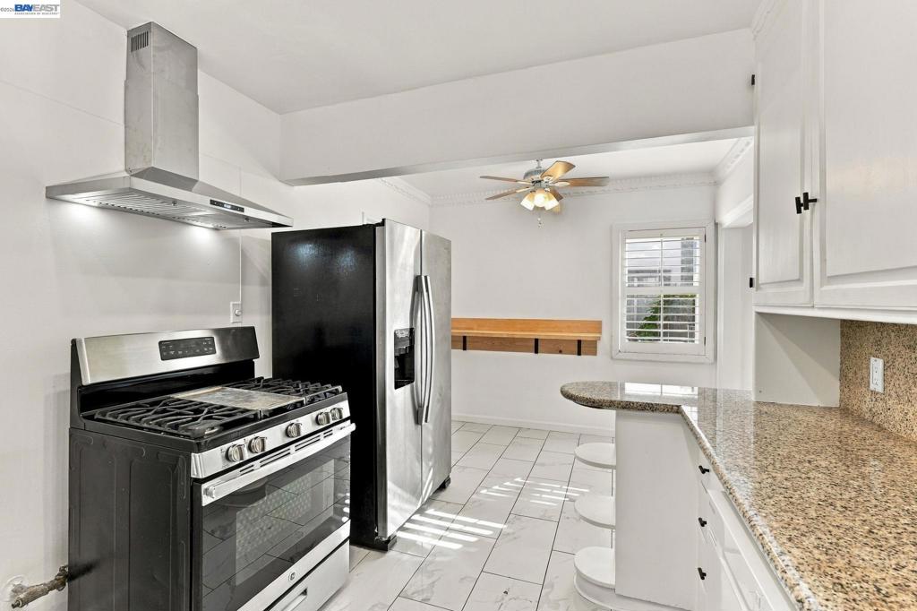 2773 25th Ave. Property Photo 8