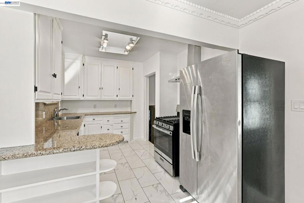2773 25th Ave. Property Photo 10