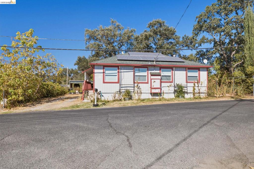 73 Dogtown Rd Property Photo 2