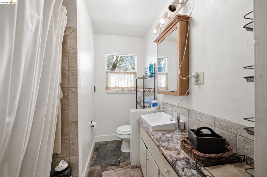 73 Dogtown Rd Property Photo 10