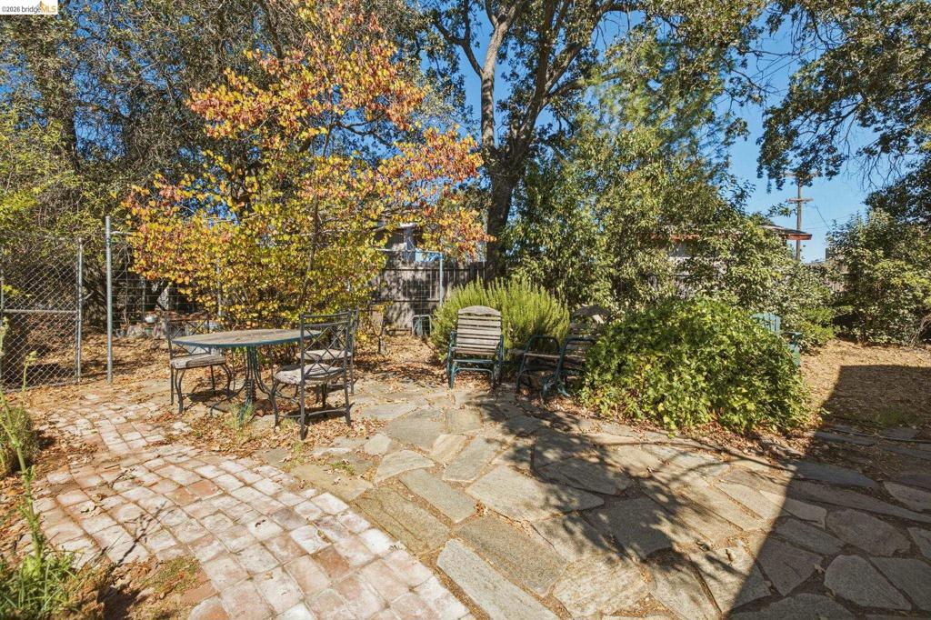 73 Dogtown Rd Property Photo 17