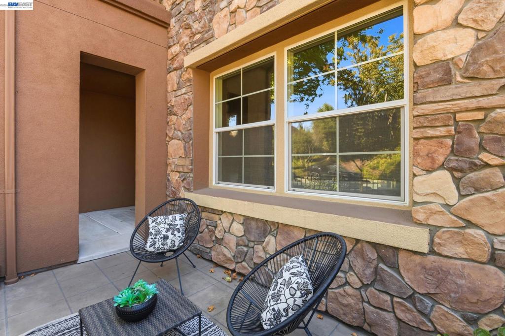 3538 Capoterra Way Property Photo 3
