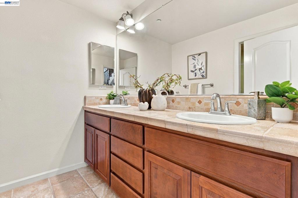 3538 Capoterra Way Property Photo 22