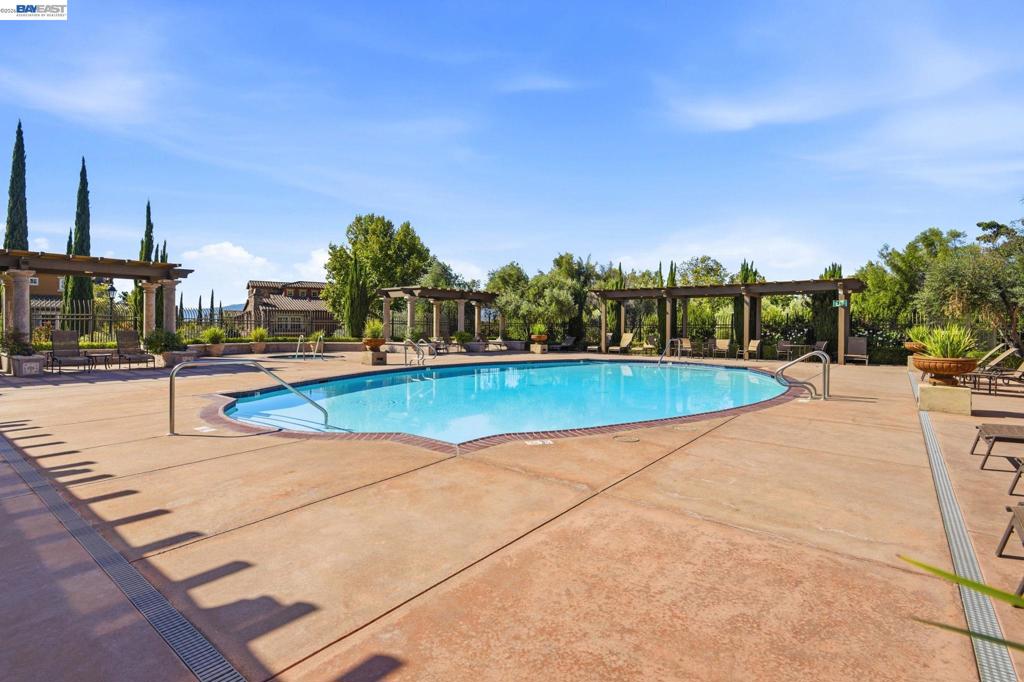 3538 Capoterra Way Property Photo 39
