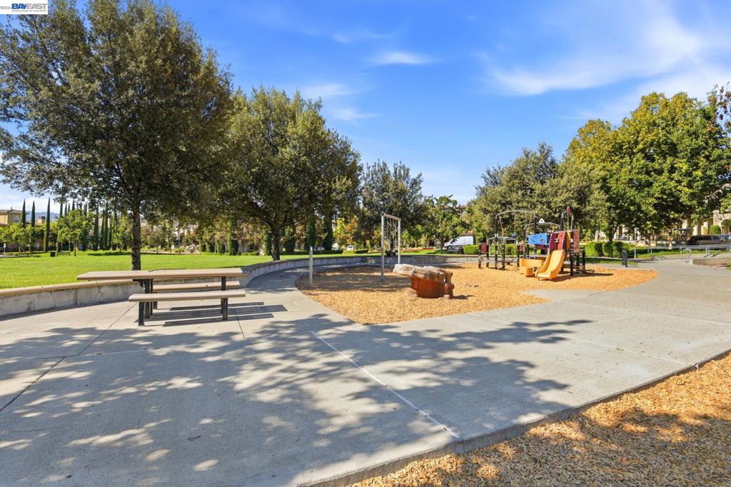 3538 Capoterra Way Property Photo 40