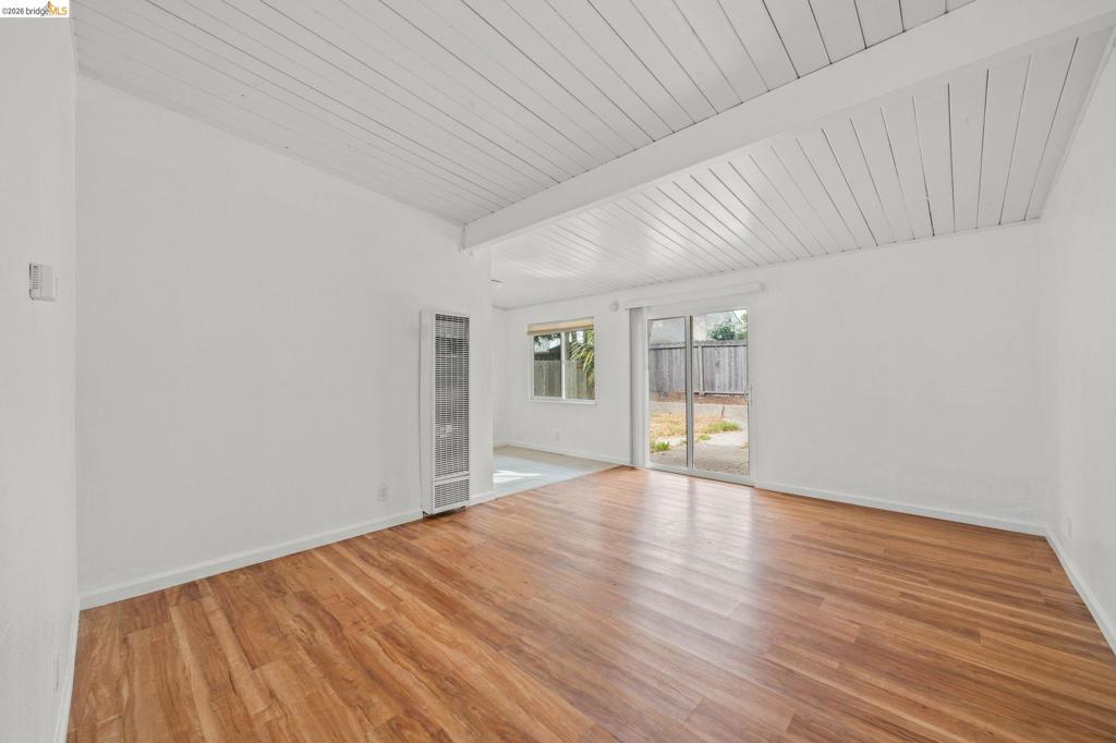 4501 Taft Ave Property Photo 9