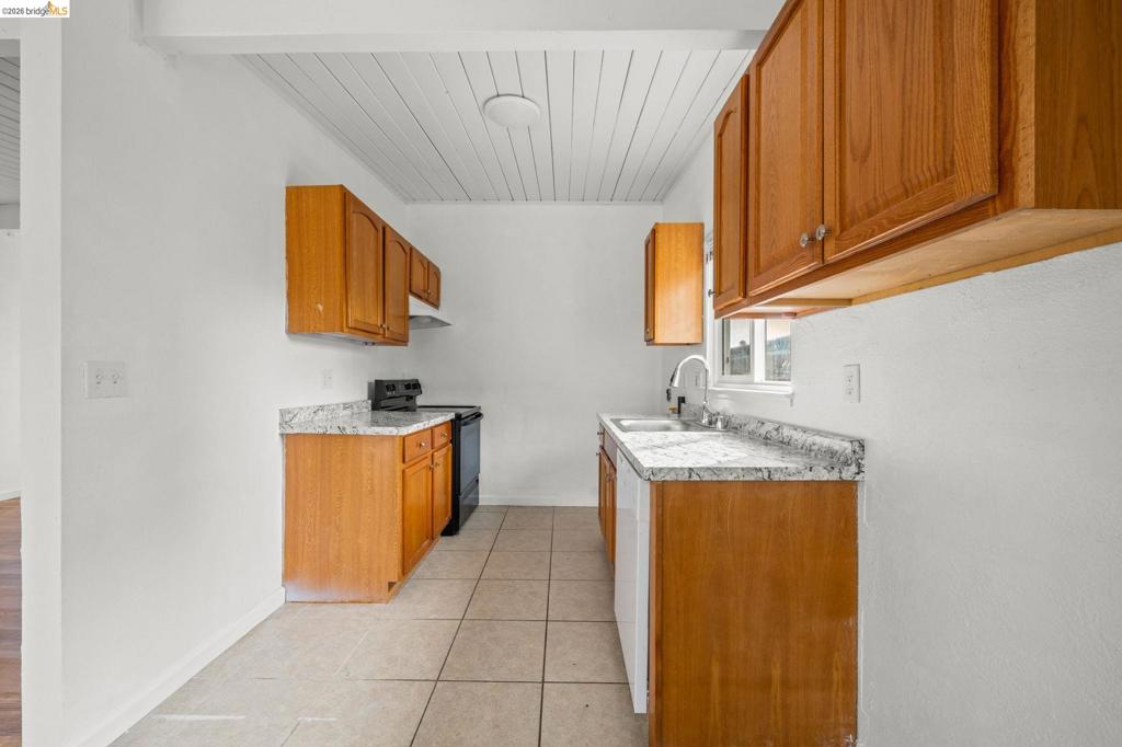 4501 Taft Ave Property Photo 11