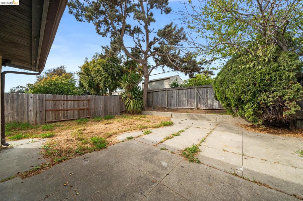 4501 Taft Ave Property Photo 24