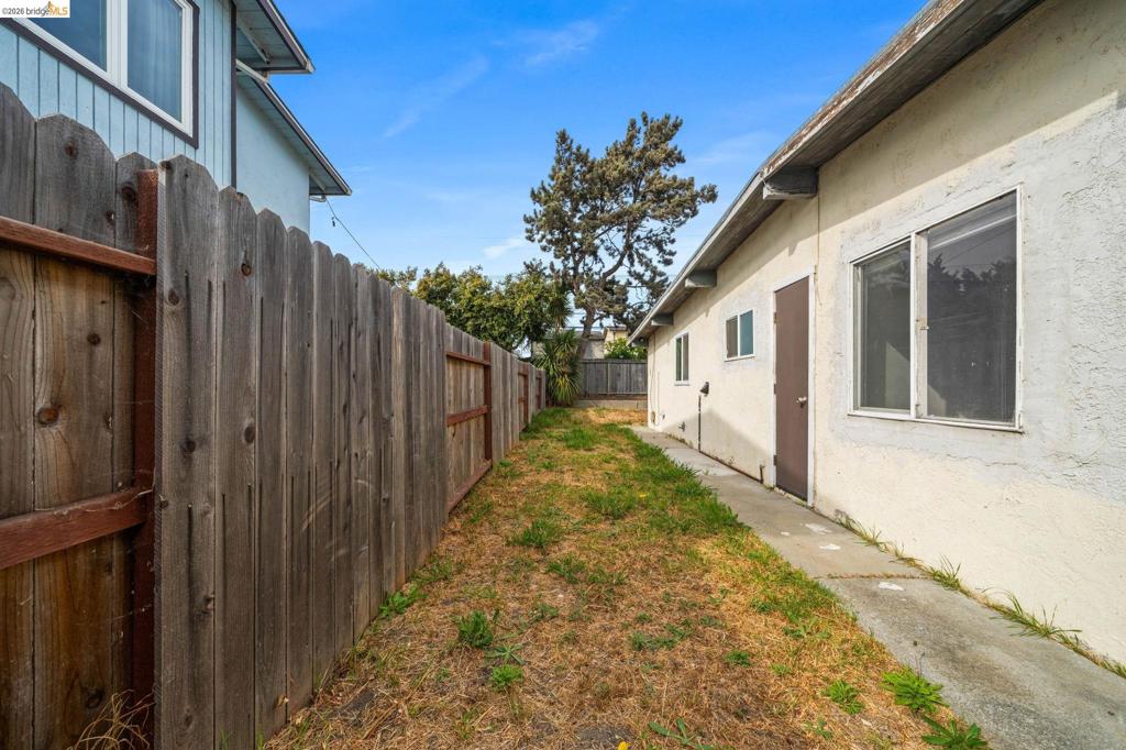 4501 Taft Ave Property Photo 28