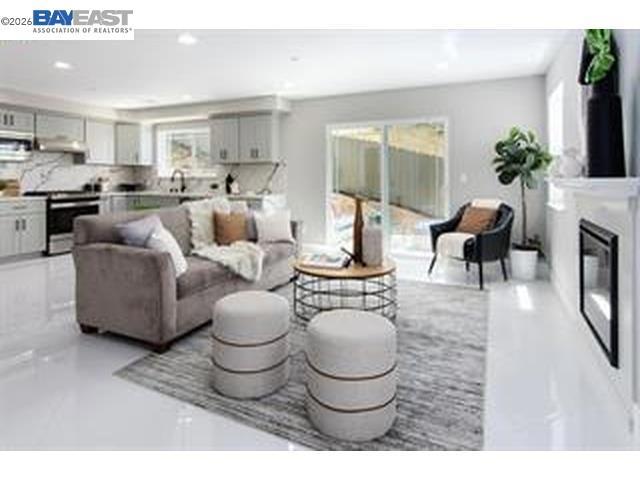 2060 Miramonte Ave Property Photo 8