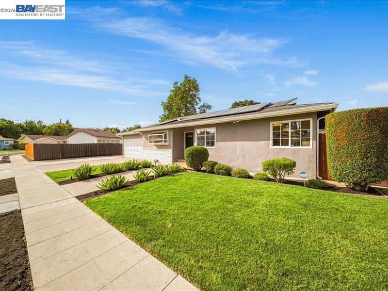 7711 Firebrand Dr Property Photo 3