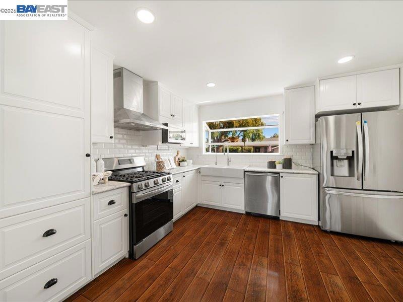 7711 Firebrand Dr Property Photo 10