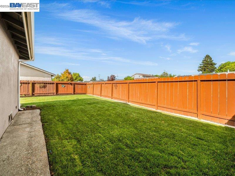 7711 Firebrand Dr Property Photo 38