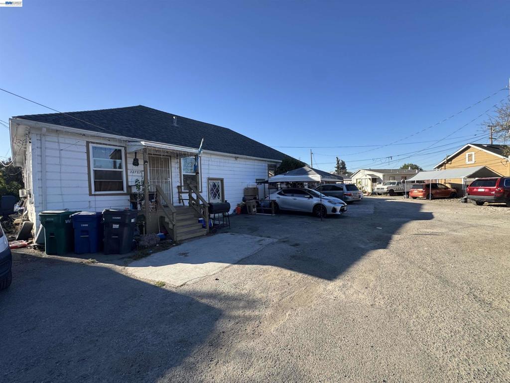 22787 Amador St Property Photo 4