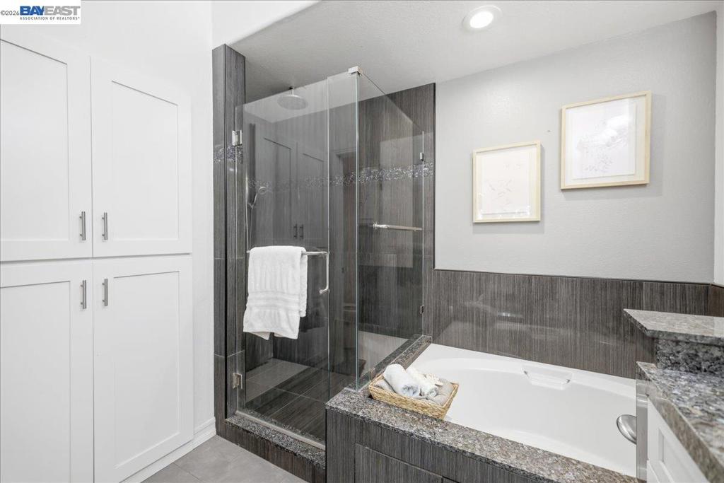 433 Camille Cir 15 Property Photo 23