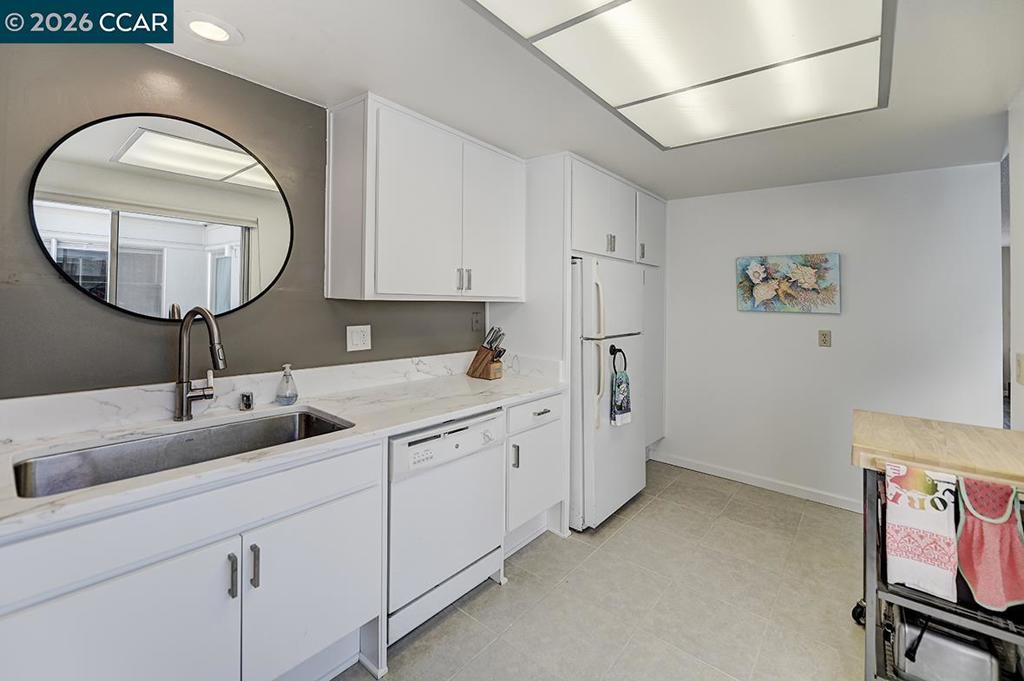 1108 Skycrest Dr 2 Property Photo 15