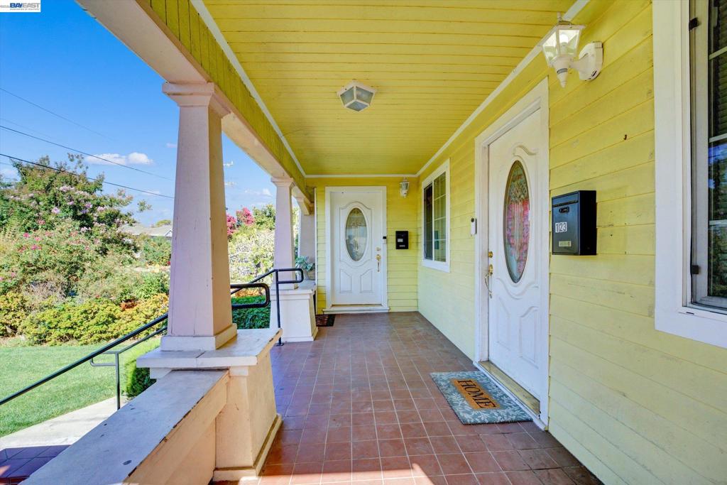 123 Euclid Property Photo 5