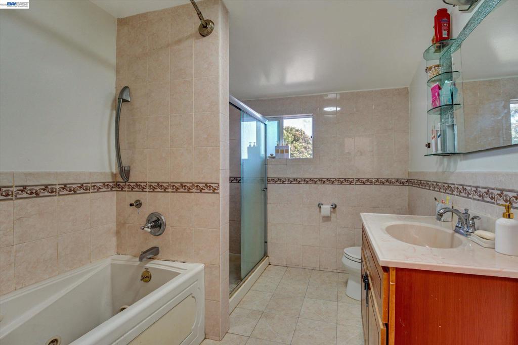 123 Euclid Property Photo 17